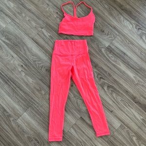 *worn once* Hot pink workout set size small